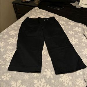 Simon’s brand new size 4 capri